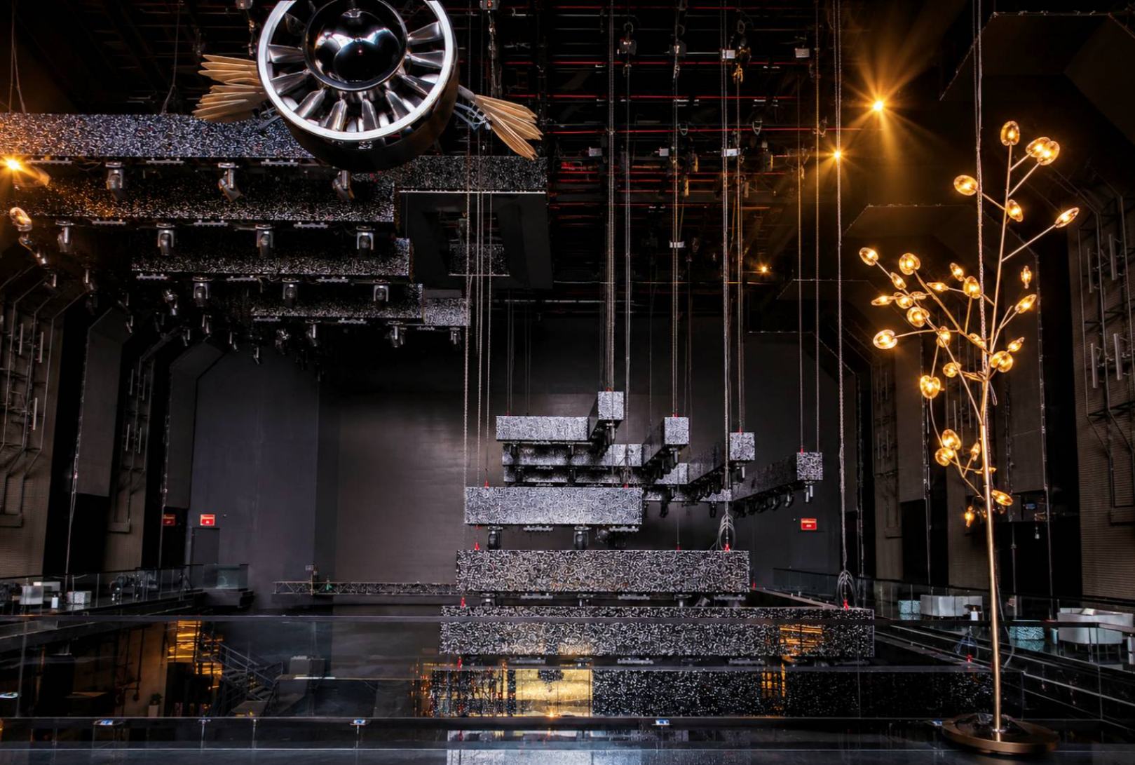 Intelligent stage automation hoists Intelligent stage automation hoists